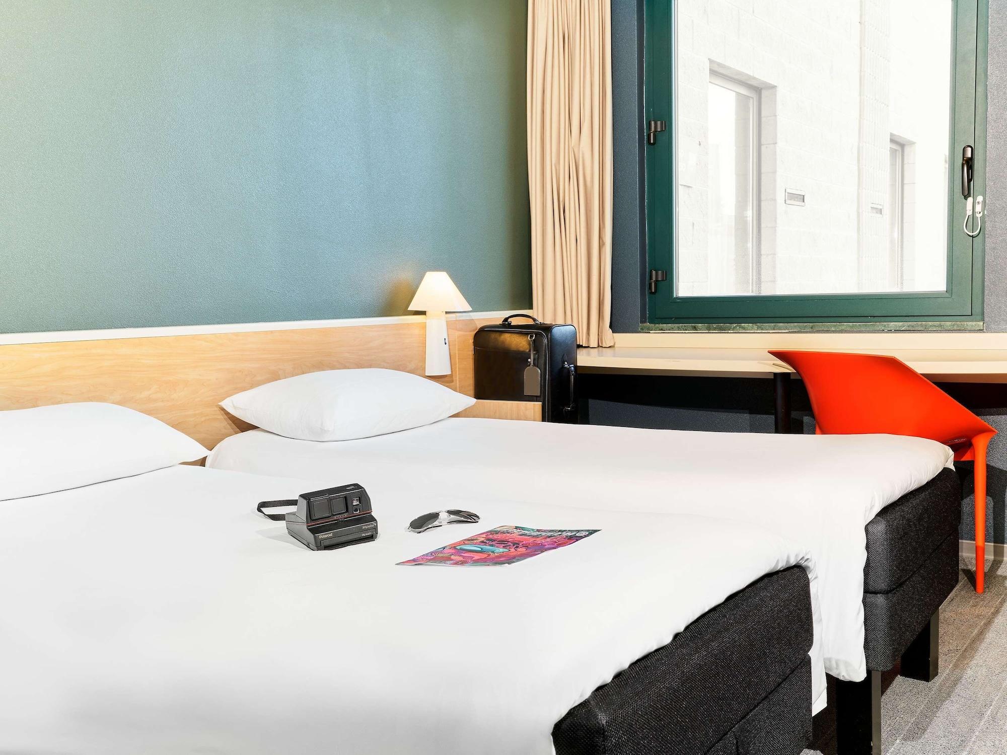 Hotel Ibis Firenze Prato Est Campi Bisenzio Exterior photo